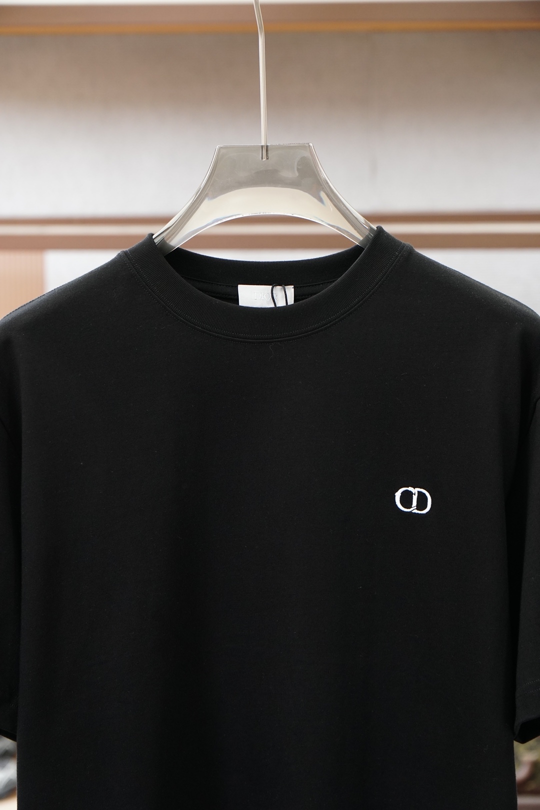 Dior迪奥-纯色刺绣圆领短袖T恤正品9030购入开发，80支双股精梳棉，1*1索罗娜罗纹，刺绣布匹酵洗