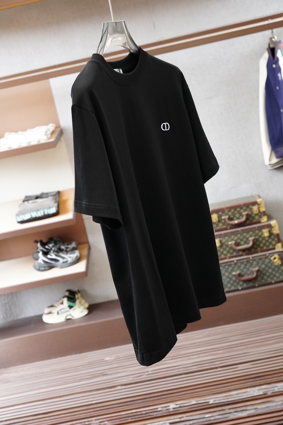 Dior迪奥-纯色刺绣圆领短袖T恤正品9030购入开发，80支双股精梳棉，1*1索罗娜罗纹，刺绣布匹酵洗