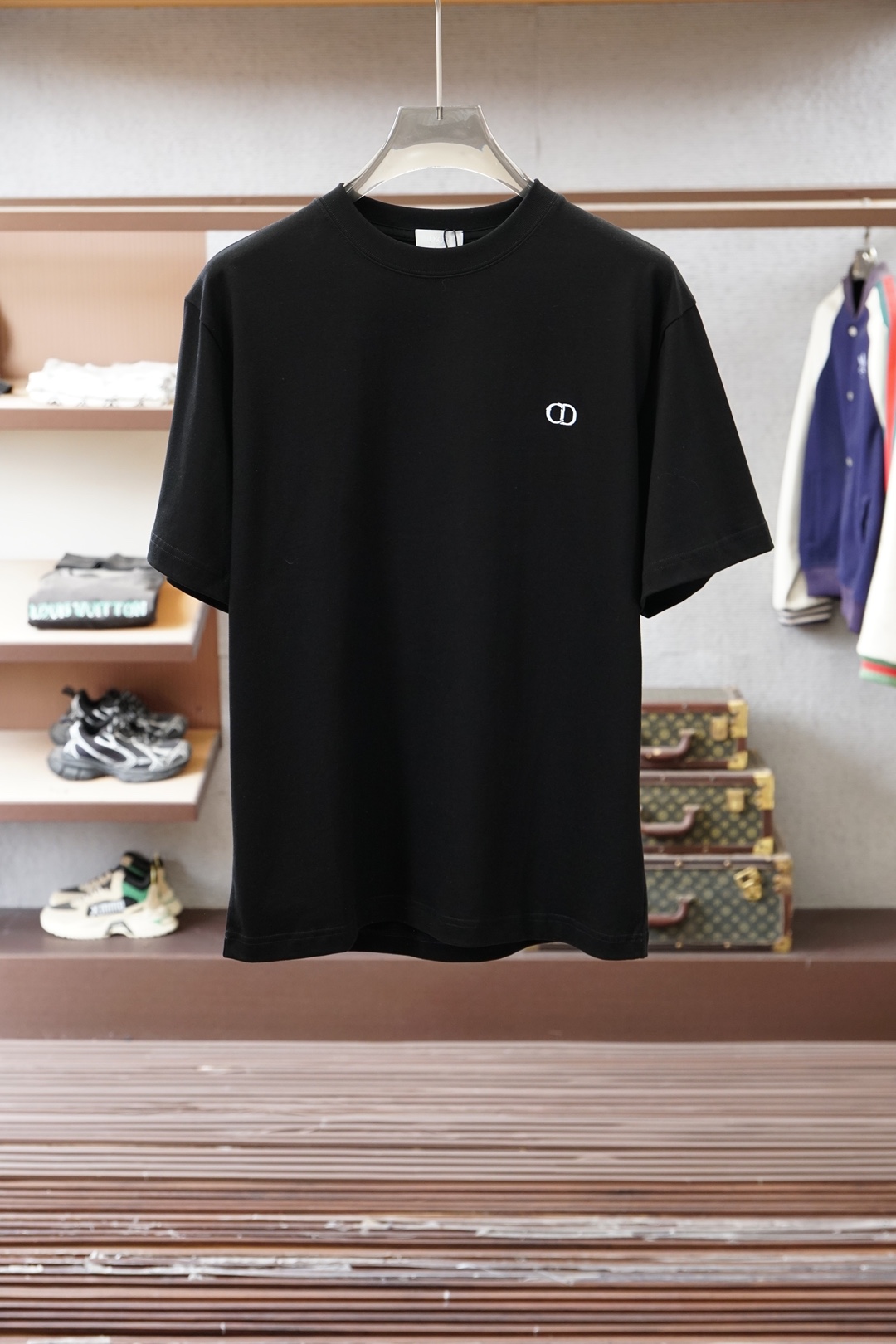 Dior迪奥-纯色刺绣圆领短袖T恤正品9030购入开发，80支双股精梳棉，1*1索罗娜罗纹，刺绣布匹酵洗