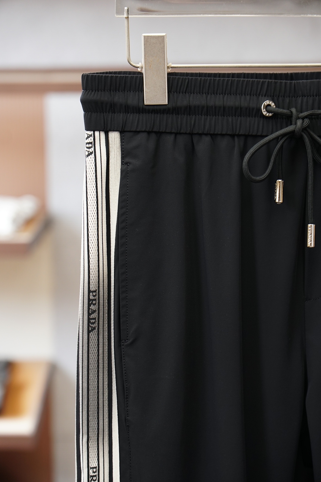 Prada普拉达/2026早春直筒裤🌟🌟男士精品休闲裤.意大利🇮🇹进口面料，最新款上身版型无敌正!绝对可