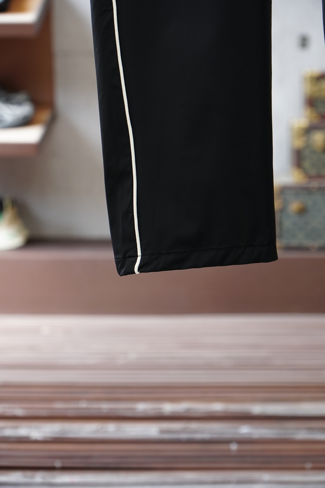 Prada普拉达-2026早春直筒裤🌟🌟男士精品休闲裤.意大利🇮🇹进口面料，最新款上身版型无敌正!绝对可