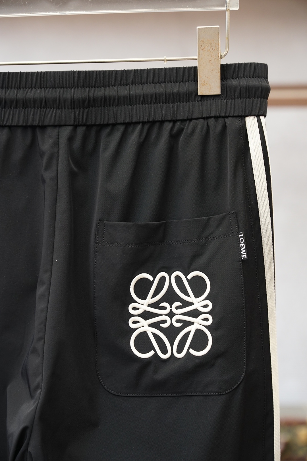 Loewe罗意威/2026早春直筒裤🌟🌟男士精品休闲裤.意大利🇮🇹进口面料，最新款上身版型无敌正!绝对可