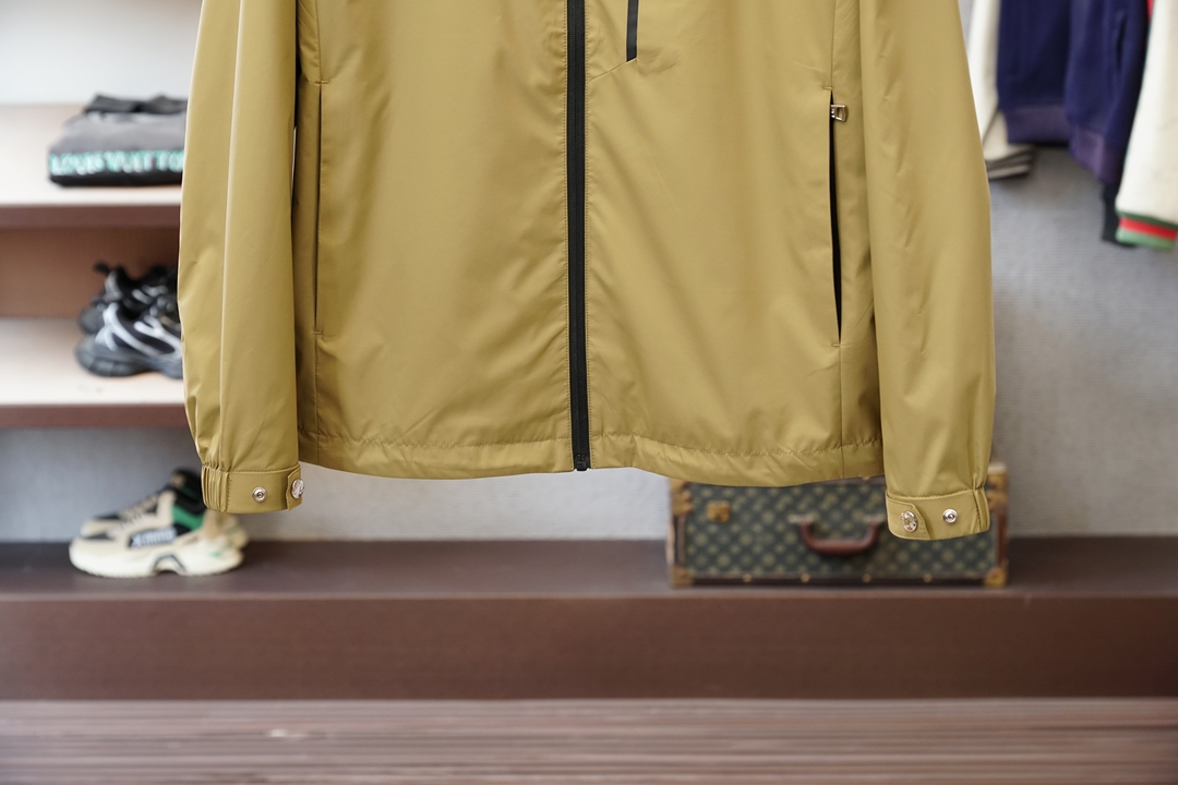 蒙口💜「2026」SS新品火爆上市💜💟质量💟工艺💟设计💟剪裁💌甄选定制高端夹克 兼具柔软亲肤与抗皱质感 