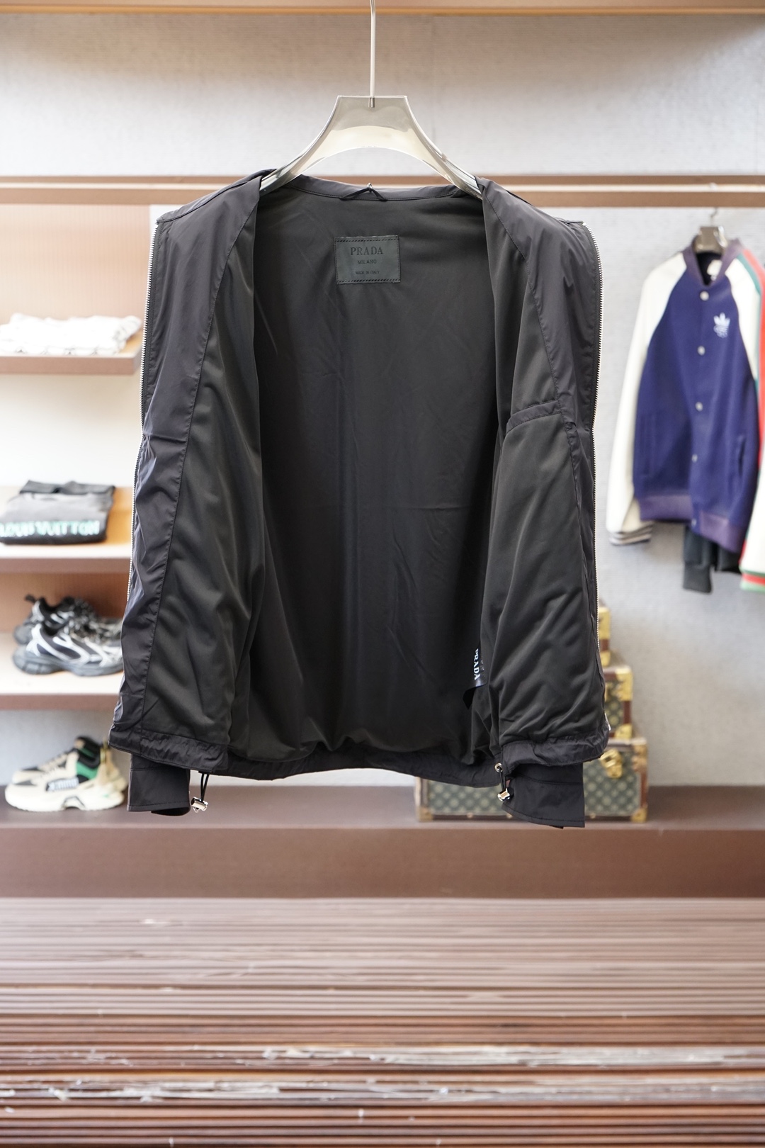 Prada普拉达/💜「2026」SS新品火爆上市💜💟质量💟工艺💟设计💟剪裁💌甄选定制高端夹克 兼具柔软亲