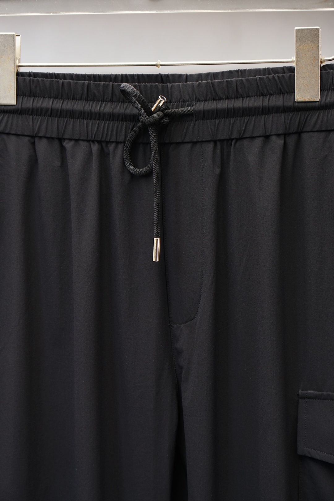 LV-原版1.1顶级原单，出入专柜毫无压力，2026春夏休闲：奢华经典品牌LOGO设计！松紧腰休闲裤 ”