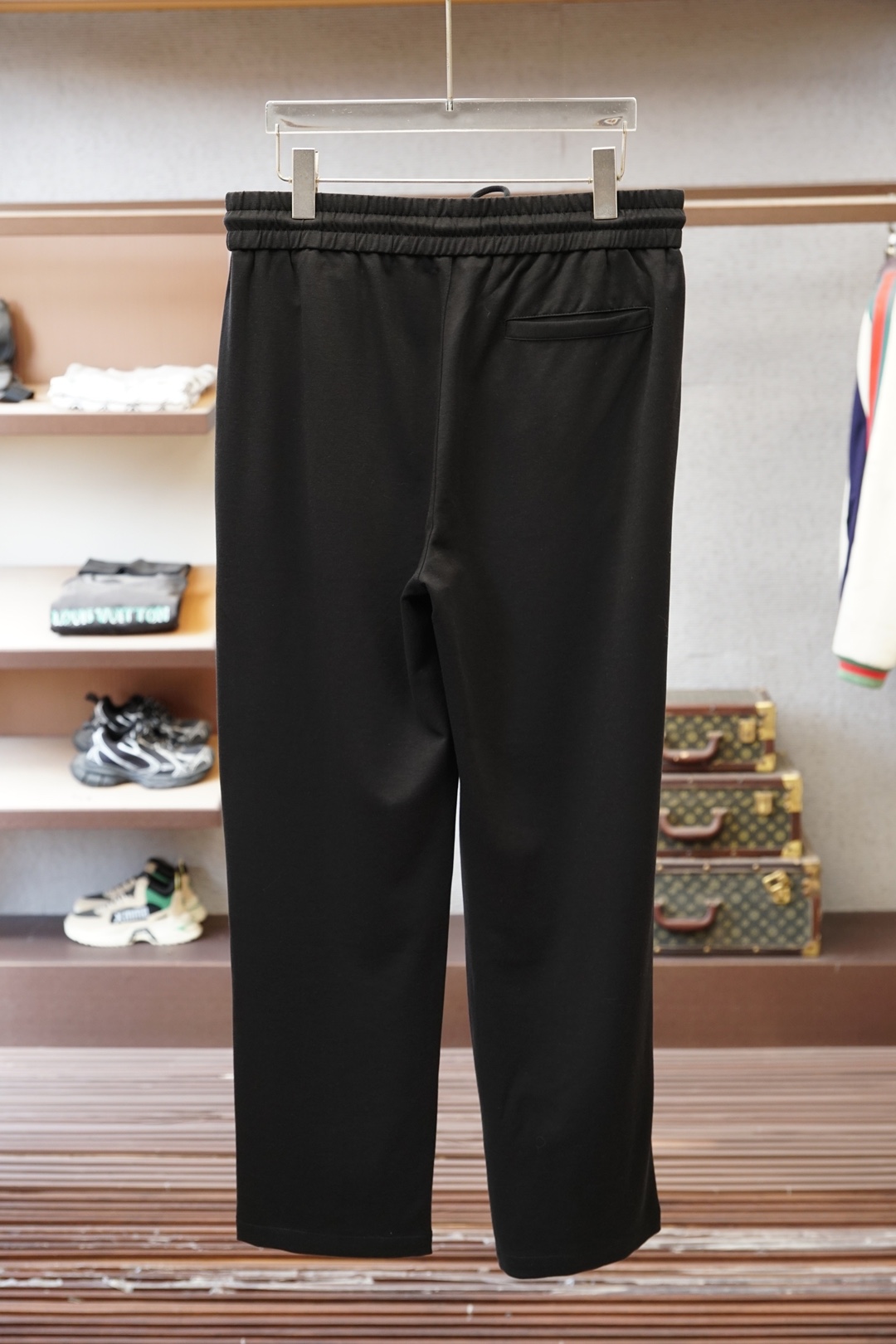 巴黎世家--原版1.1顶级原单，出入专柜毫无压力，2026春夏🎉休闲裤奢华经典品牌LOGO设计！松紧腰休