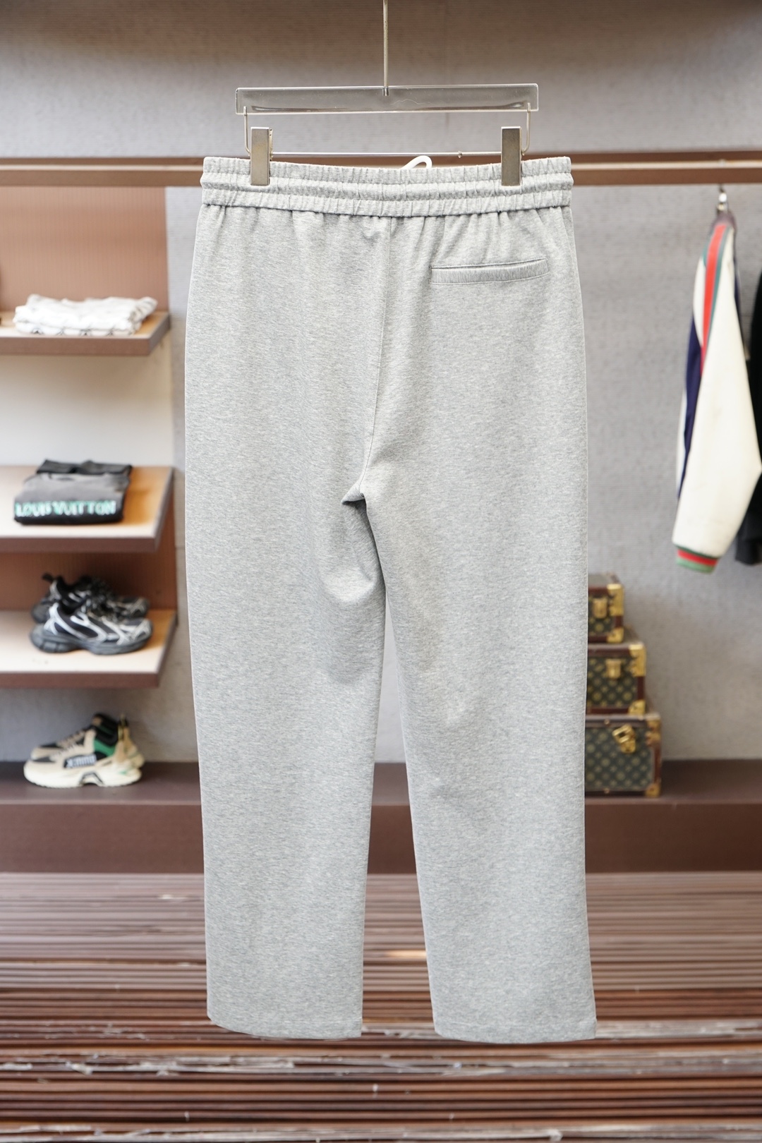 巴黎世家--原版1.1顶级原单，出入专柜毫无压力，2026春夏🎉休闲裤奢华经典品牌LOGO设计！松紧腰休