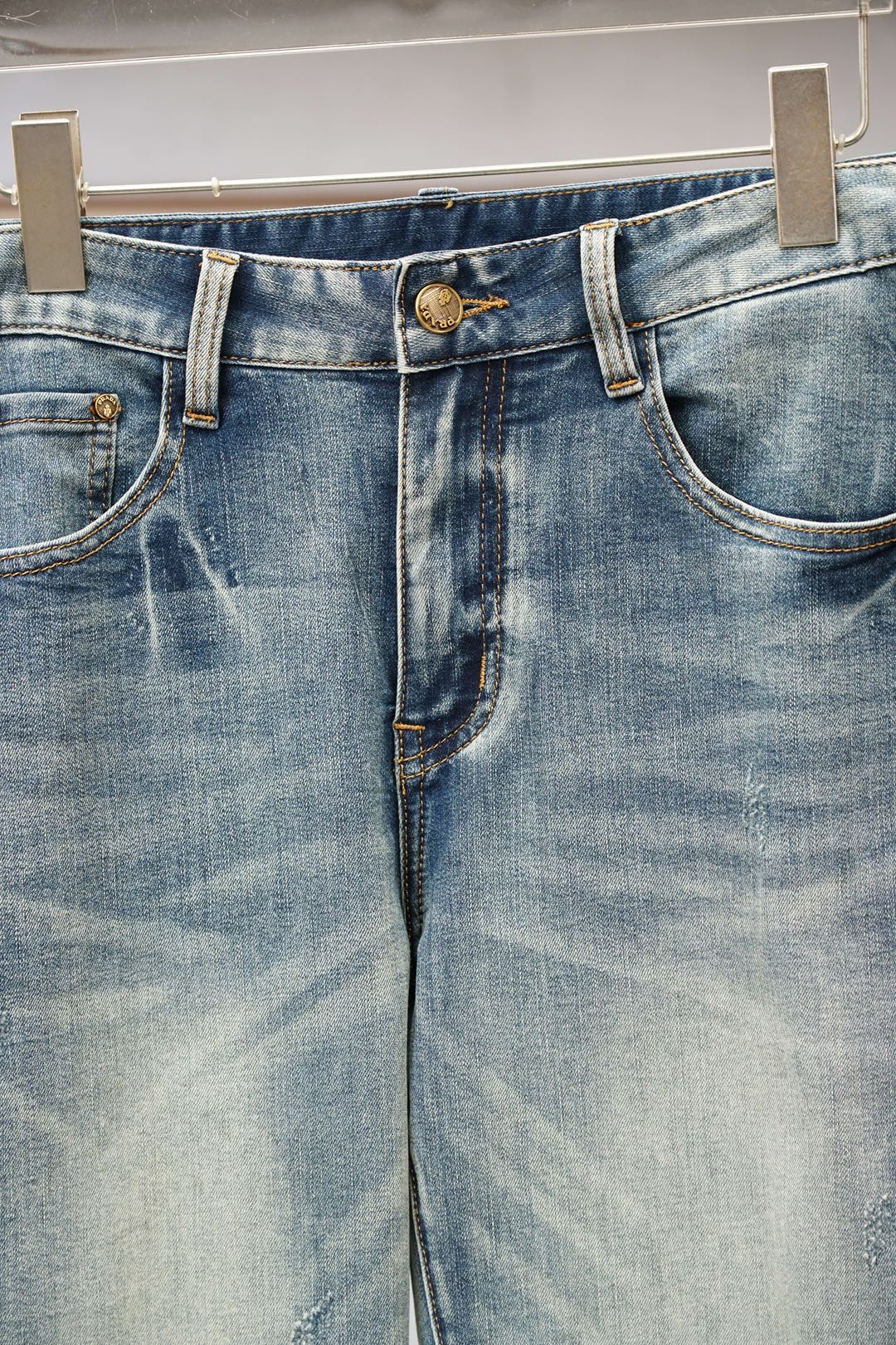 普拉达2026春夏直筒牛仔裤系列新品教父级洗水牛仔裤 🦋🪆🌻🧀🍍奢华感ss官网专柜9000大洋新品热销 