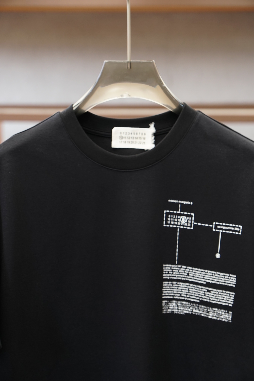 、2026ss新品上线🔥🔥🔥MM6 马吉拉，印花双面布短袖｜质感与设计的双重进阶甄选高支双面布面料，采用