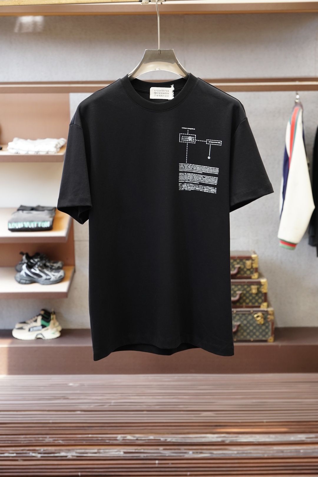 、2026ss新品上线🔥🔥🔥MM6 马吉拉，印花双面布短袖｜质感与设计的双重进阶甄选高支双面布面料，采用