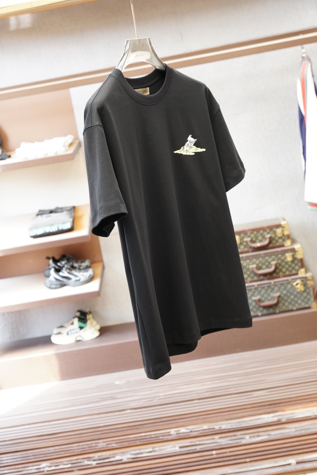 BBR 2026ss新品上线🔥🔥🔥Burberr*y 巴宝莉艺术印花双面布短袖｜双面质感碰撞艺术设计采用