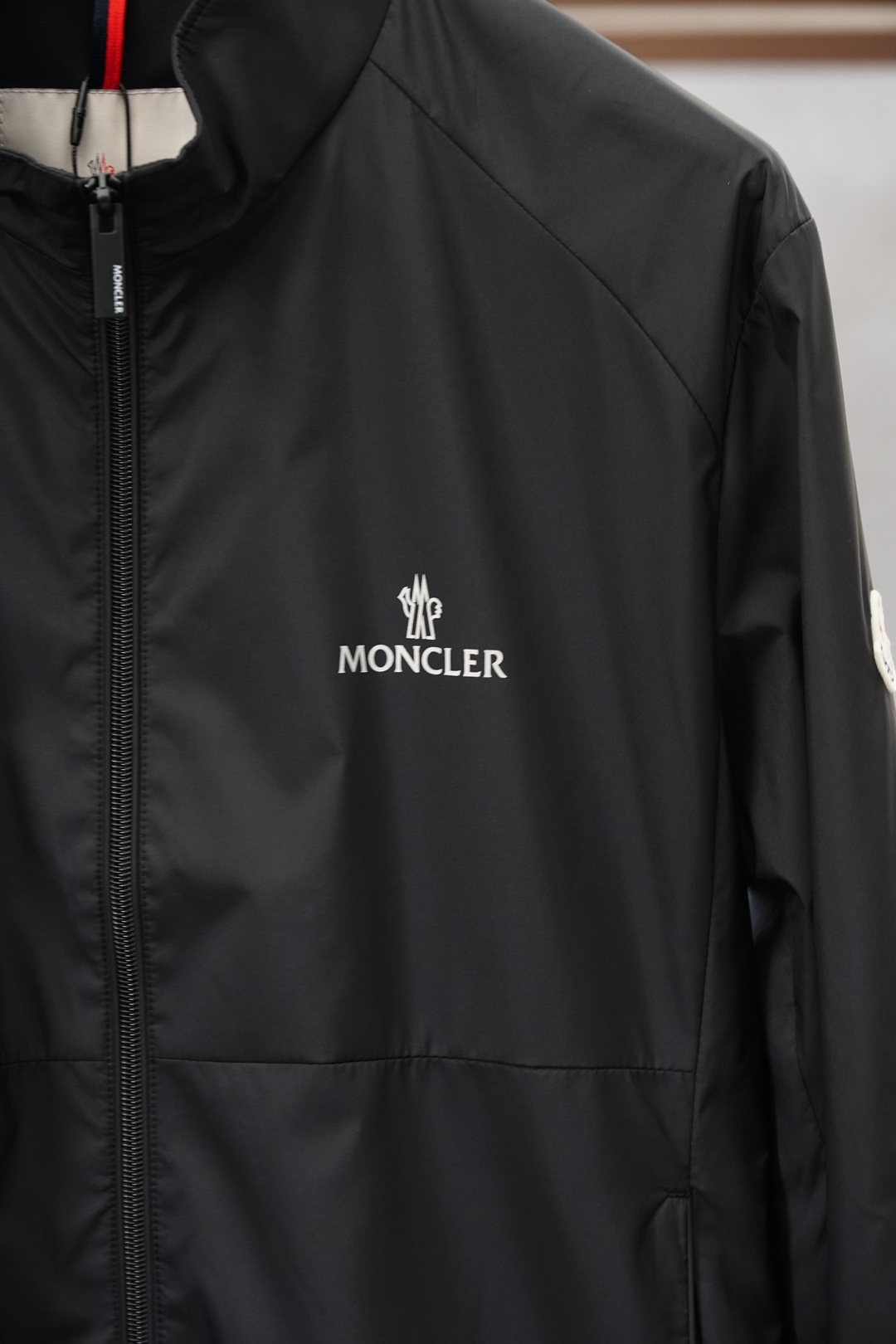 蒙口💜「2026」SS新品火爆上市💜💟质量💟工艺💟设计💟剪裁💌甄选定制高端夹克 兼具柔软亲肤与抗皱质感 