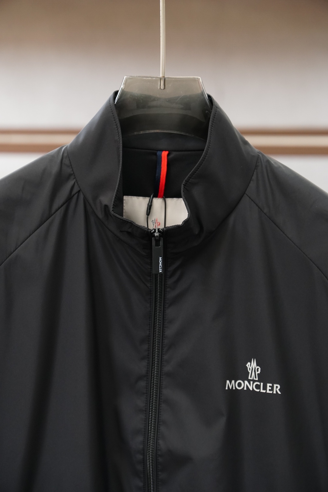 蒙口💜「2026」SS新品火爆上市💜💟质量💟工艺💟设计💟剪裁💌甄选定制高端夹克 兼具柔软亲肤与抗皱质感 