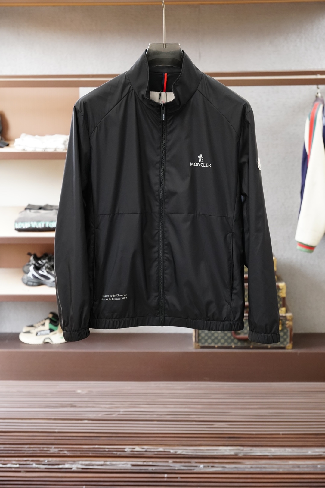 蒙口💜「2026」SS新品火爆上市💜💟质量💟工艺💟设计💟剪裁💌甄选定制高端夹克 兼具柔软亲肤与抗皱质感 