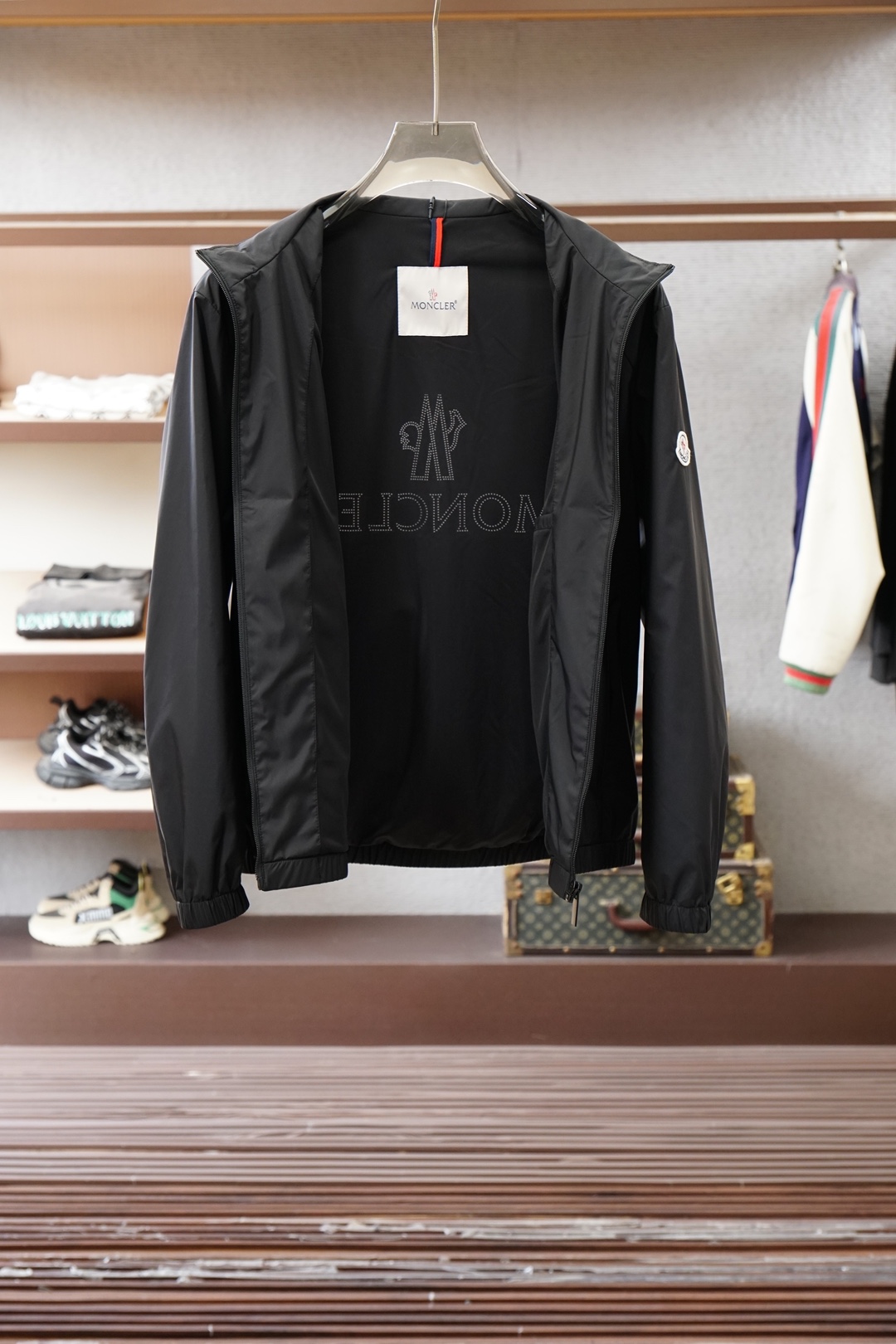 蒙口💜「2026」SS新品火爆上市💜💟质量💟工艺💟设计💟剪裁💌甄选定制高端夹克 兼具柔软亲肤与抗皱质感 