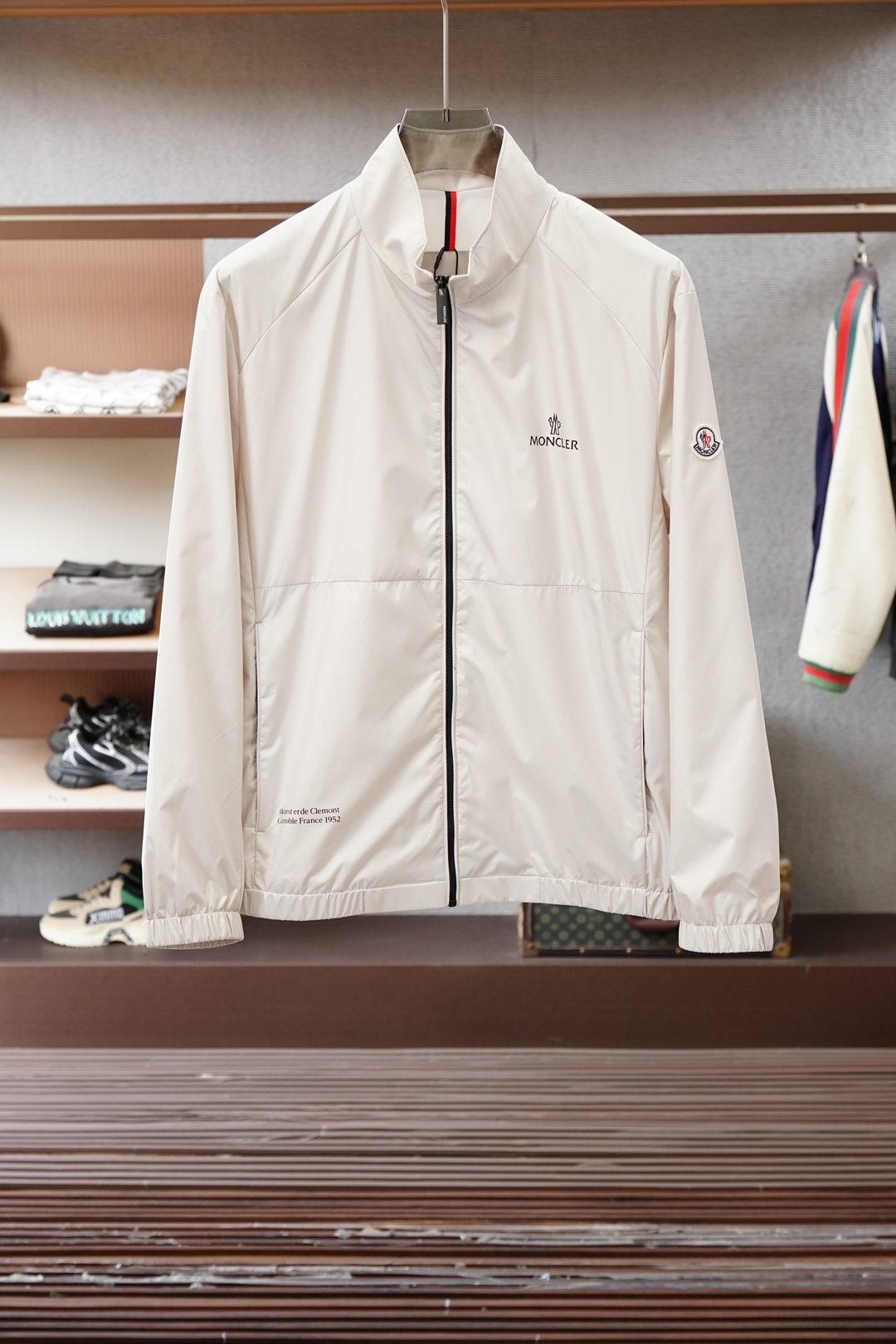 蒙口💜「2026」SS新品火爆上市💜💟质量💟工艺💟设计💟剪裁💌甄选定制高端夹克 兼具柔软亲肤与抗皱质感 