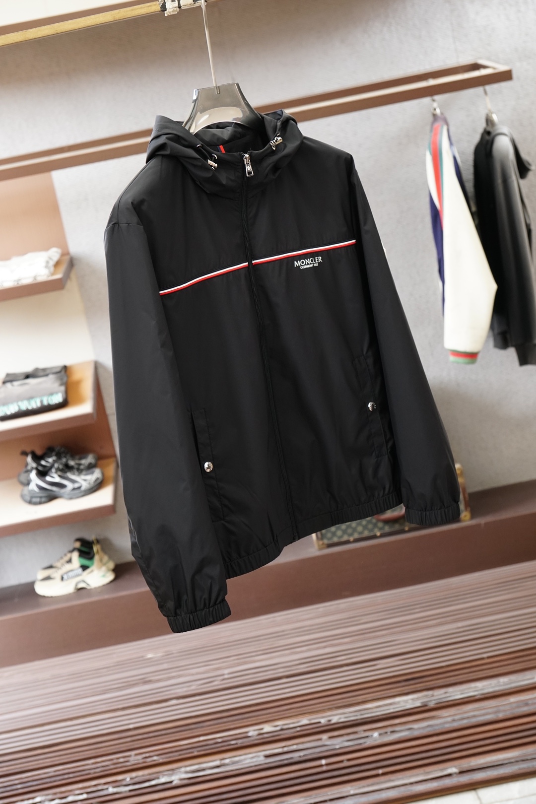 蒙口💜「2026」SS新品火爆上市💜💟质量💟工艺💟设计💟剪裁💌甄选定制高端夹克 兼具柔软亲肤与抗皱质感 