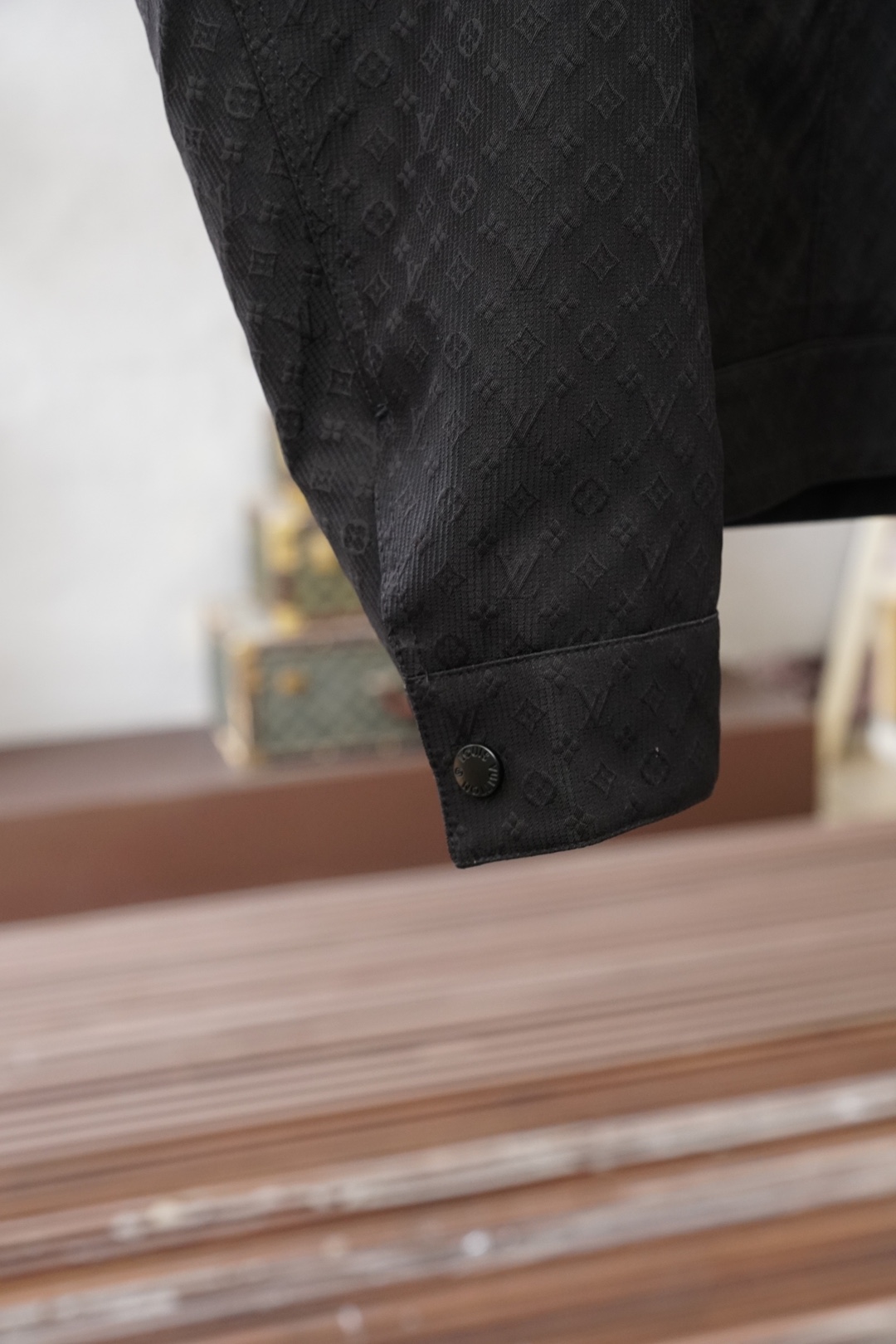 Lv 2026ss春季新款外套，衬衣立领时尚个性、提花料子层次感情，进口YKK五金全高端版本！高定专柜面