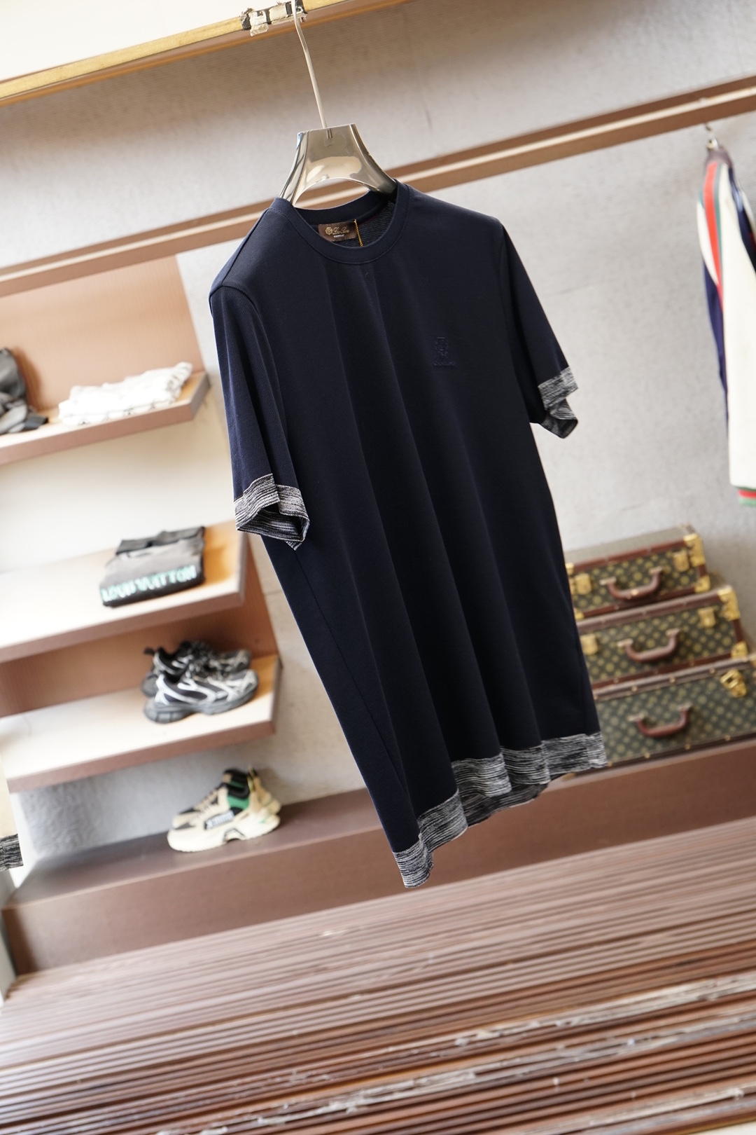 Loro piana-2026新款；春夏新款短袖，面料控必入款-采用进口高密度皮专柜定制丝光朱地/质地温