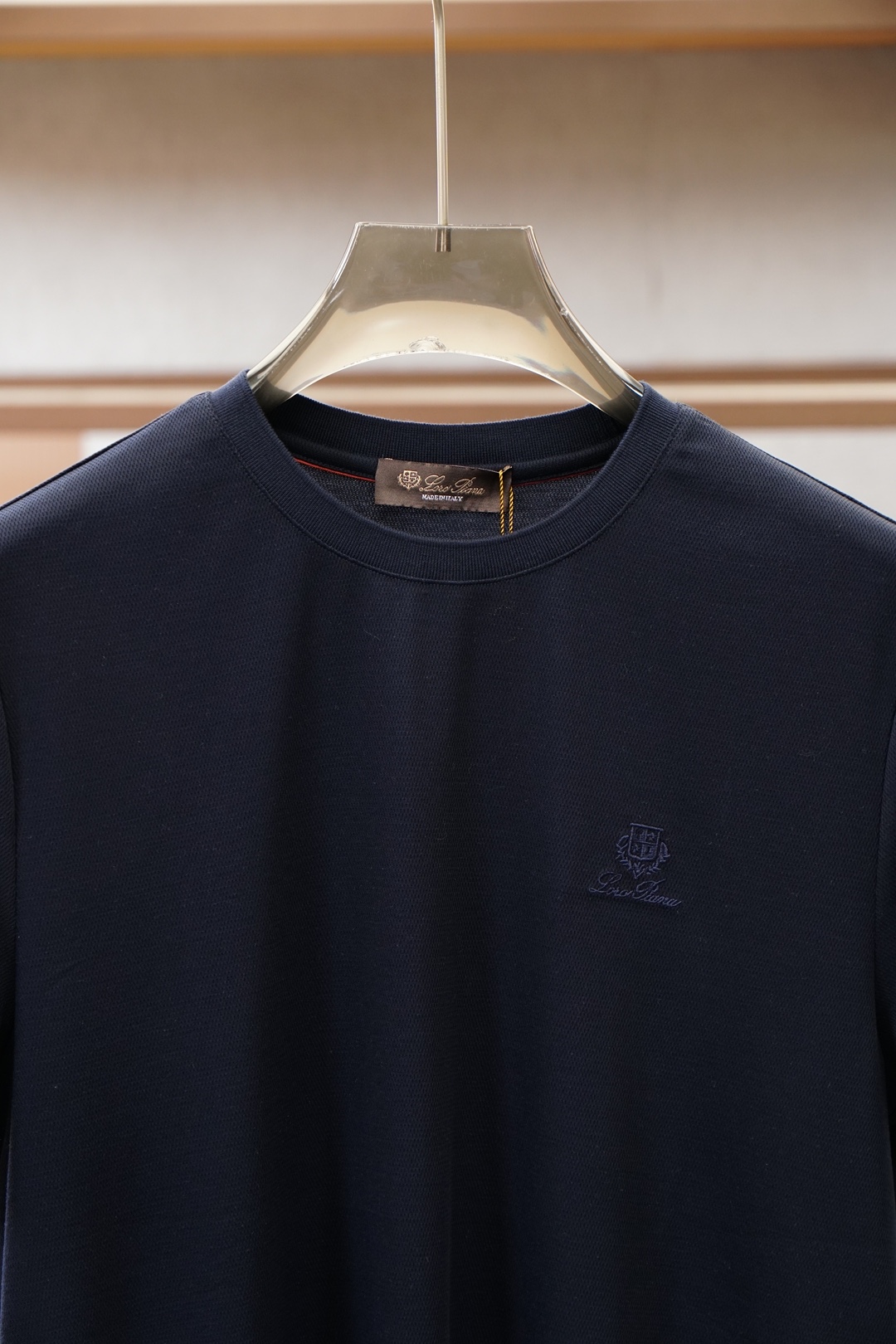 Loro piana-2026新款；春夏新款短袖，面料控必入款-采用进口高密度皮专柜定制丝光朱地/质地温