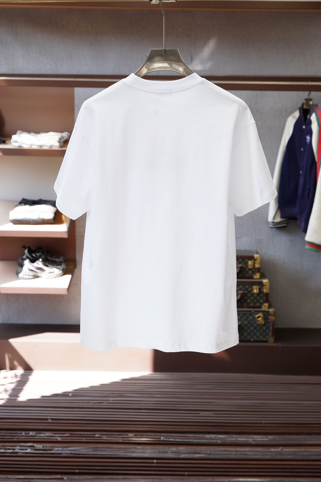 Dior迪奥-2026春夏新款首发专柜最新款短袖圆领T恤 高端订制 设计前卫时尚！品牌logo重工艺设计