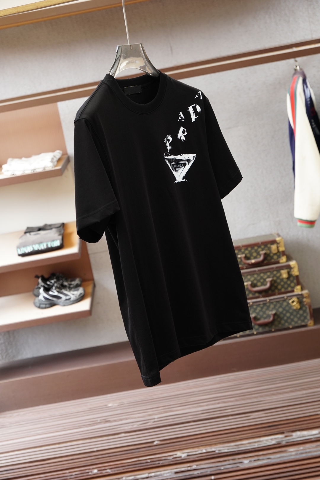 💜「2026」SS新品火爆上市💜普拉达💟质量💟工艺💟设计💟剪裁📮16820MCD（26短袖）💌甄选定制顶