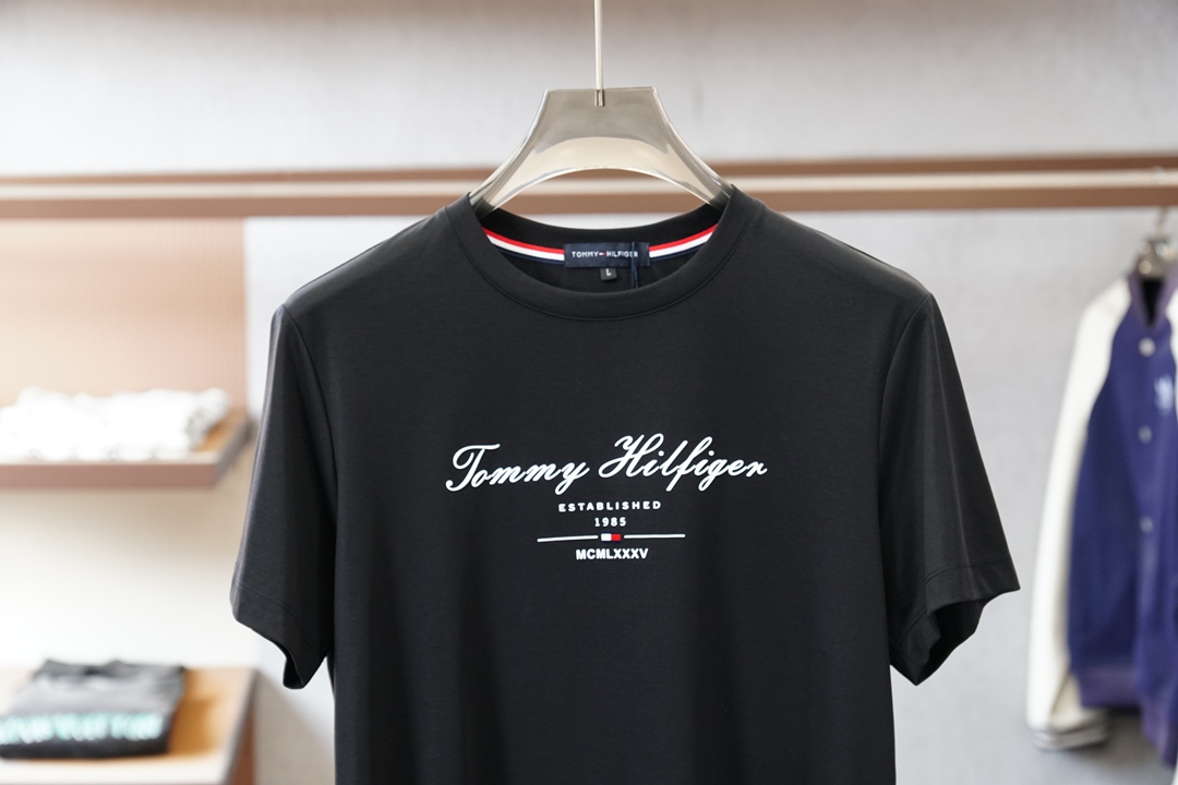 Tommy/2026早春ss系列新品🎉🎉🌷🌻😇P/男士短袖👍🏼时尚经典圆领设计！奢华品牌字母LOGO搭配