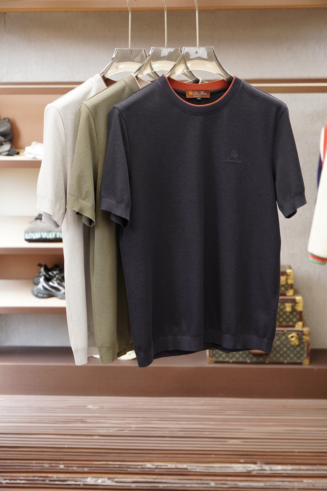 Loro Piana、意大利男士奢牌，🎆🎆❤️🍻商务顶端男士必备，进口双丝光面料，光泽感强丝滑柔顺，笔挺
