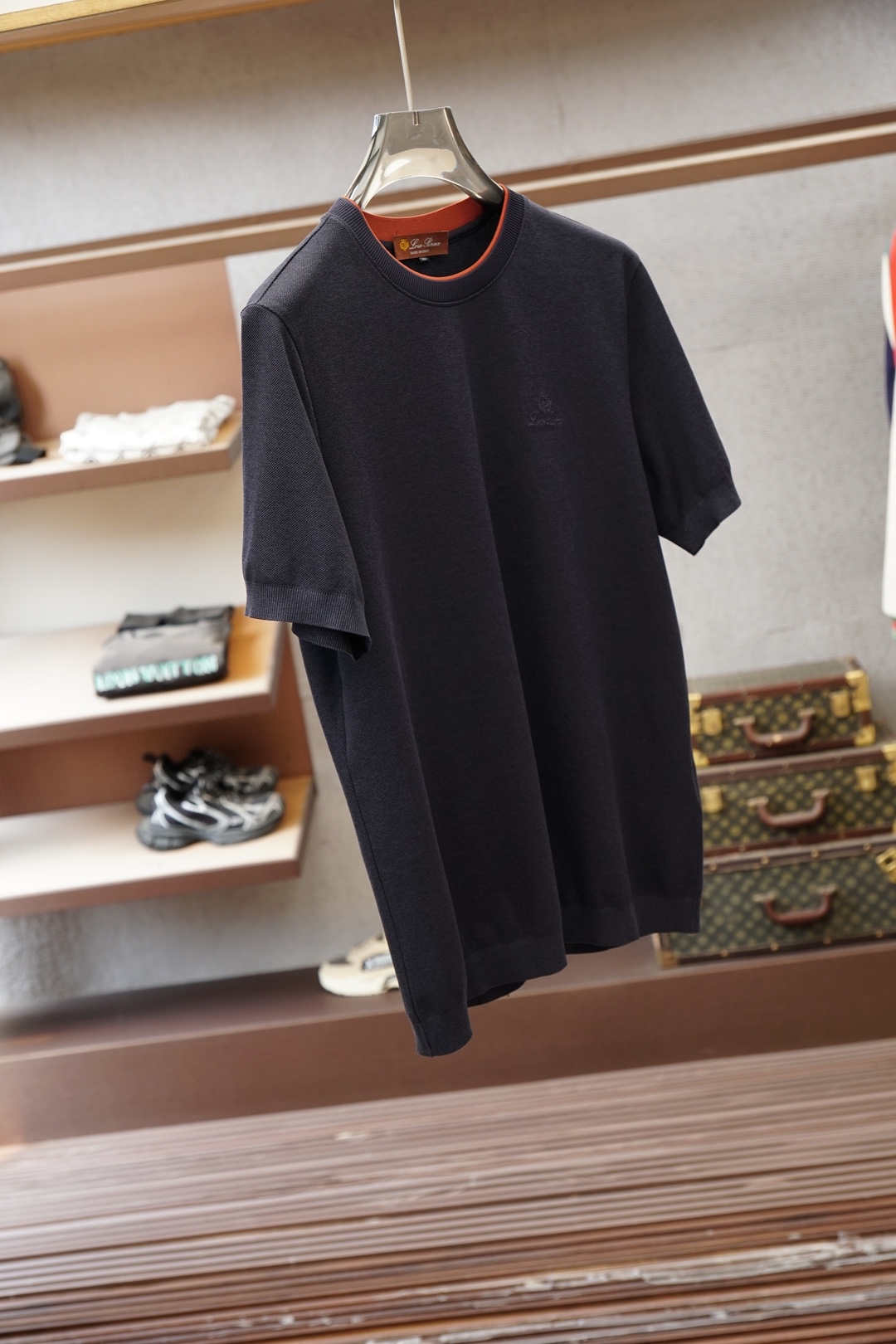 Loro Piana、意大利男士奢牌，🎆🎆❤️🍻商务顶端男士必备，进口双丝光面料，光泽感强丝滑柔顺，笔挺