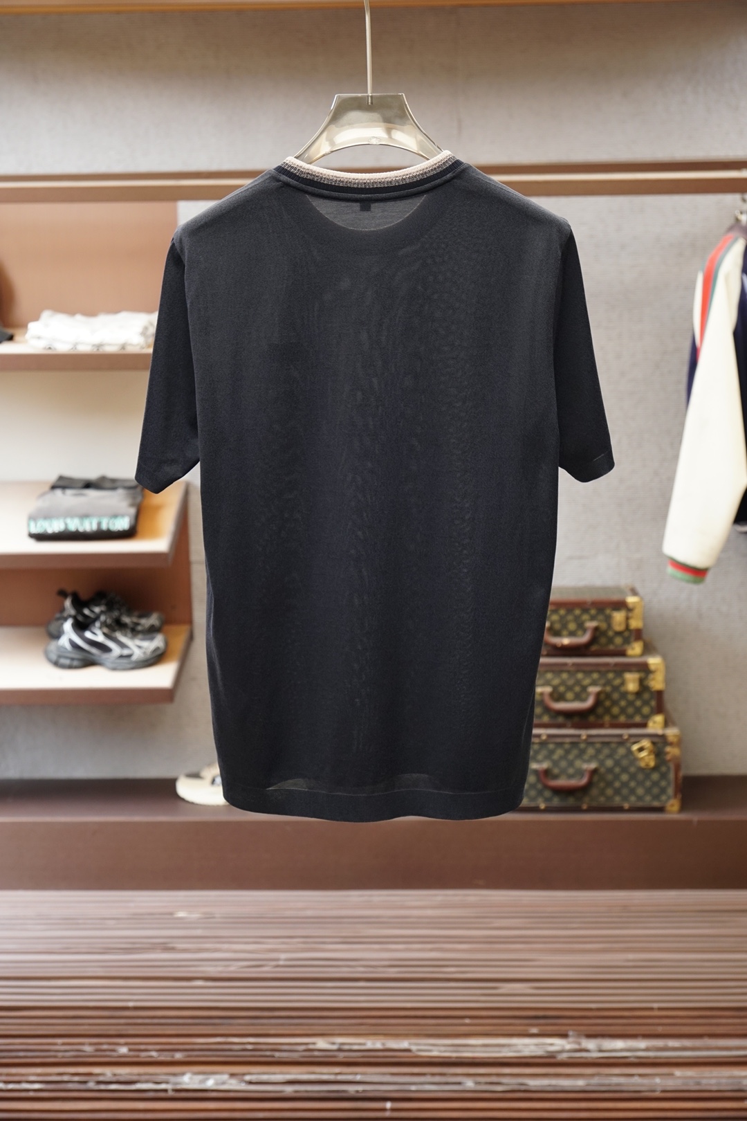 Loro Piana、意大利男士奢牌，🎆🎆❤️🍻商务顶端男士必备，进口双丝光面料，光泽感强丝滑柔顺，笔挺