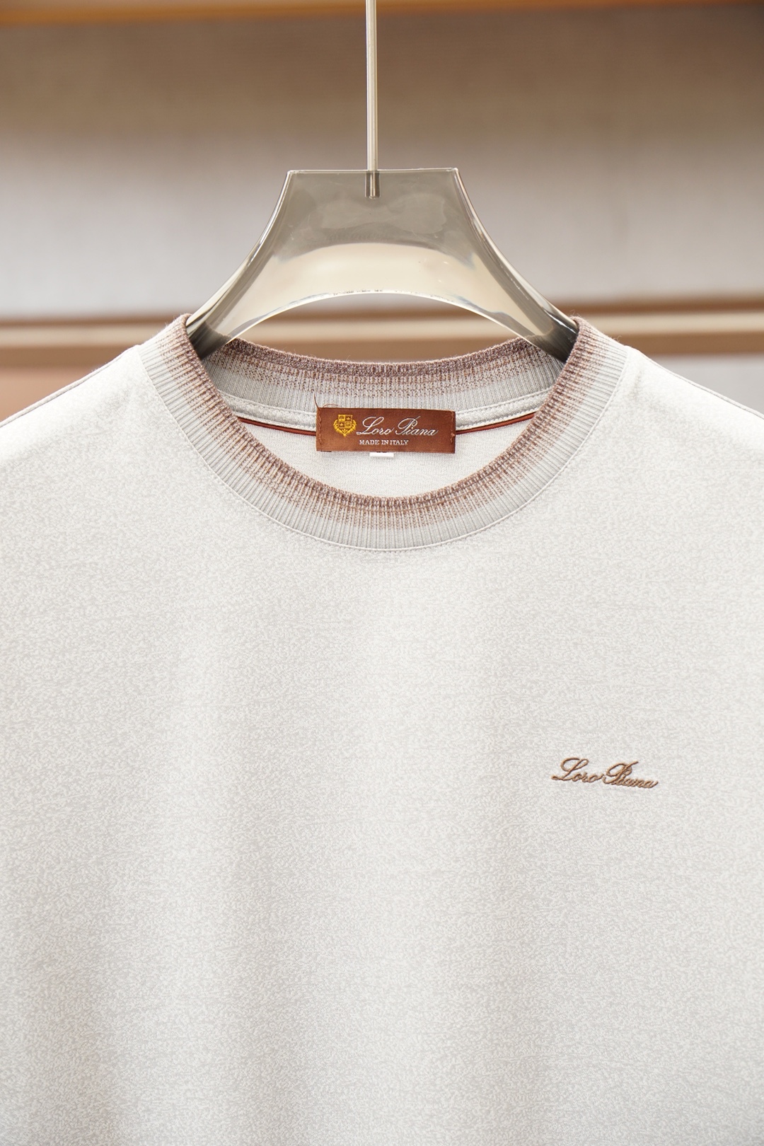 Loro Piana、意大利男士奢牌，🎆🎆❤️🍻商务顶端男士必备，进口双丝光面料，光泽感强丝滑柔顺，笔挺