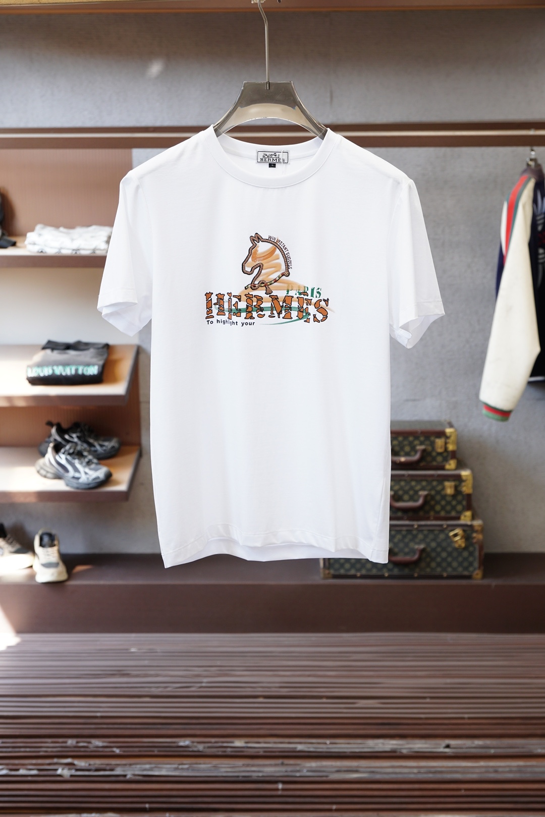 Hermes爱马仕-2026早春ss系列新品🎉🎉🌷🌻😇P/男士短袖👍🏼时尚经典圆领设计！奢华品牌字母LO