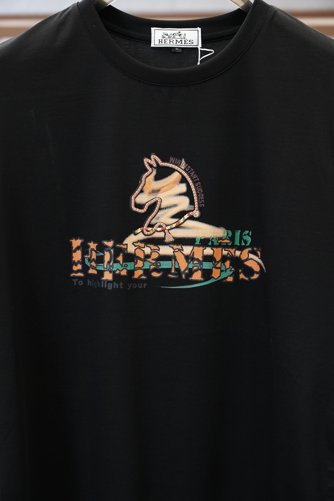 Hermes爱马仕-2026早春ss系列新品🎉🎉🌷🌻😇P/男士短袖👍🏼时尚经典圆领设计！奢华品牌字母LO