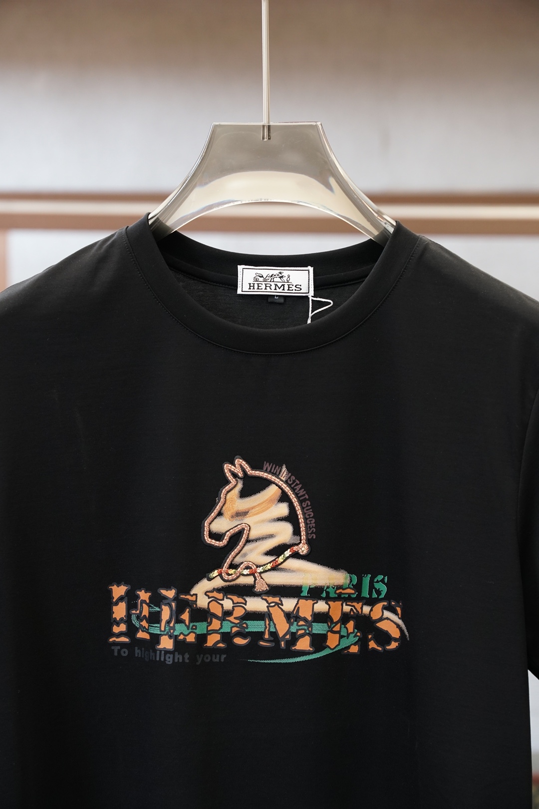 Hermes爱马仕-2026早春ss系列新品🎉🎉🌷🌻😇P/男士短袖👍🏼时尚经典圆领设计！奢华品牌字母LO