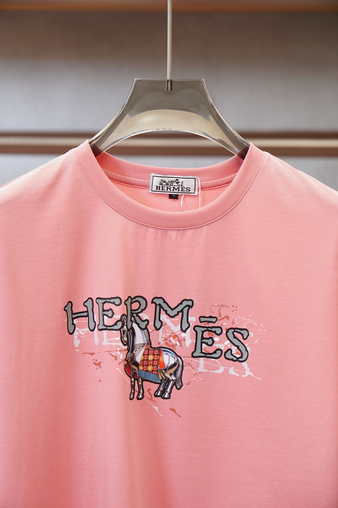 Hermes爱马仕-2026早春ss系列新品🎉🎉🌷🌻😇P/男士短袖👍🏼时尚经典圆领设计！奢华品牌字母LO