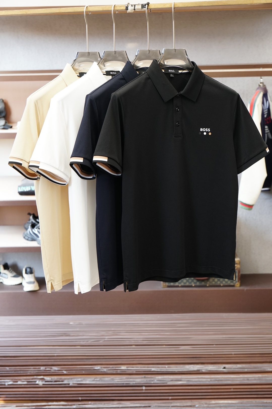 Boss-2026ss新品上线🔥🔥🔥经典焕新高端珠地Polo衫 面料黑科技，穿出来的舒适奢感，采用双面珠
