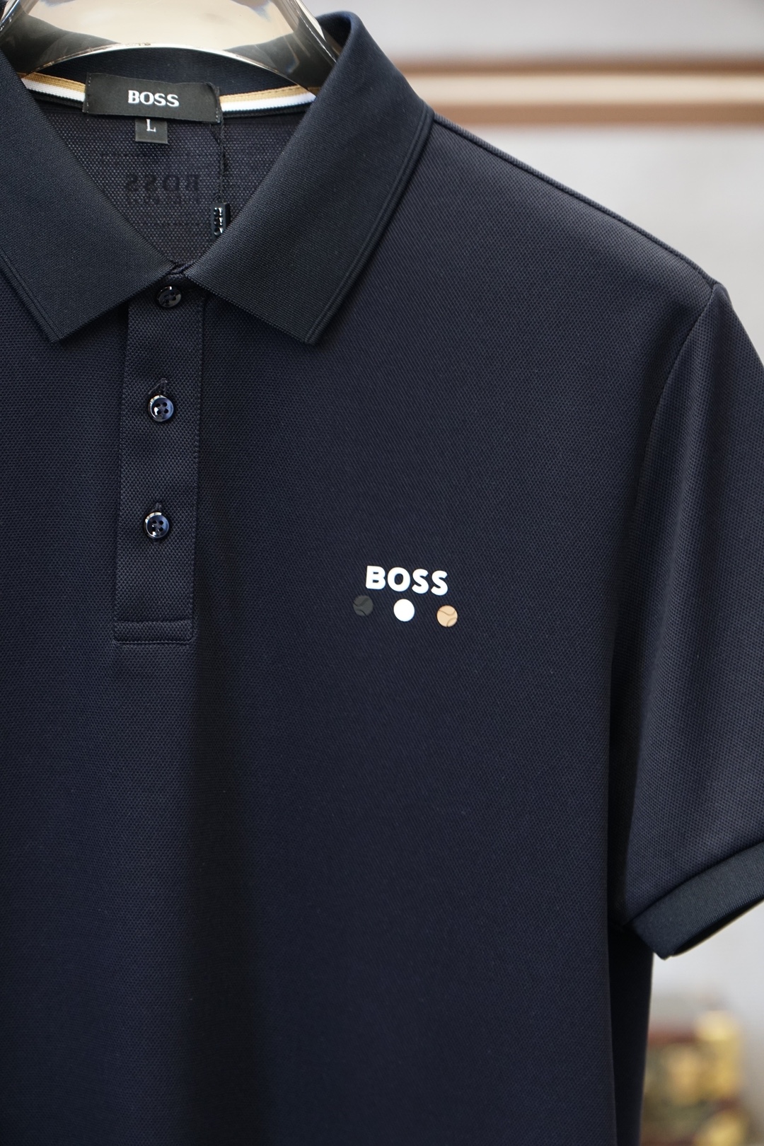 boss/2026ss新品上线🔥🔥🔥经典焕新高端珠地Polo衫 面料黑科技，穿出来的舒适奢感，采用双面珠