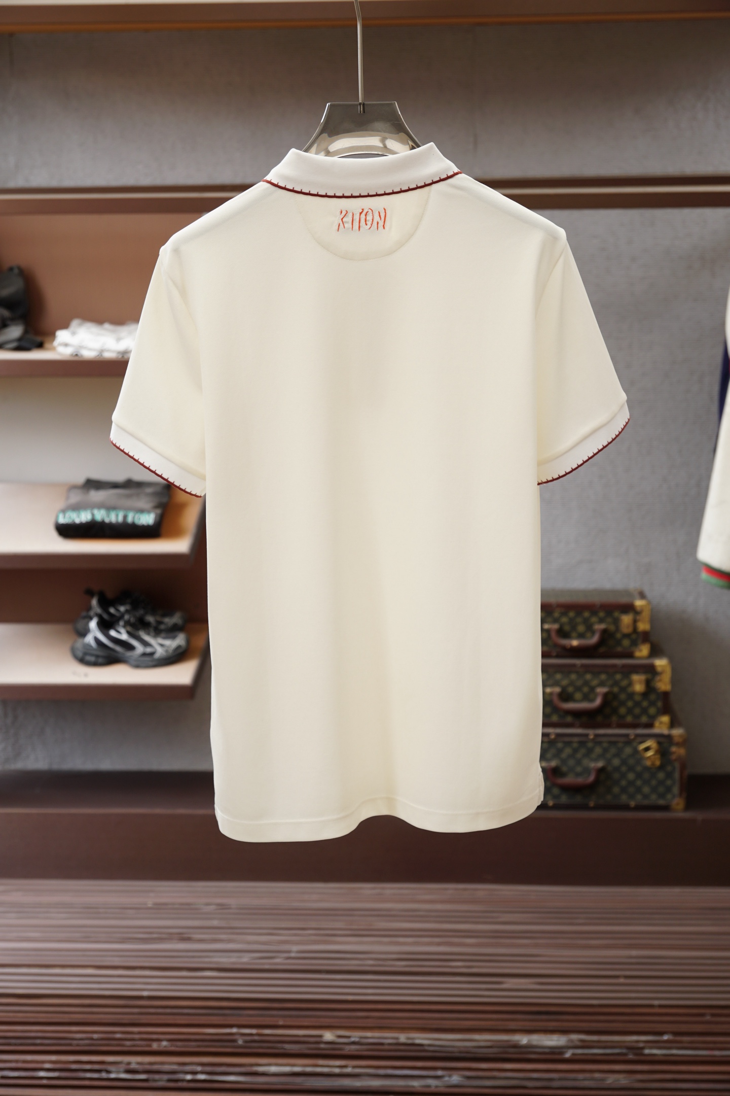 奇顿，kiton2026ss春夏新款男士半拉链套头短袖针织衫POLO，经过特殊浇洗工艺处理，手感柔软且质