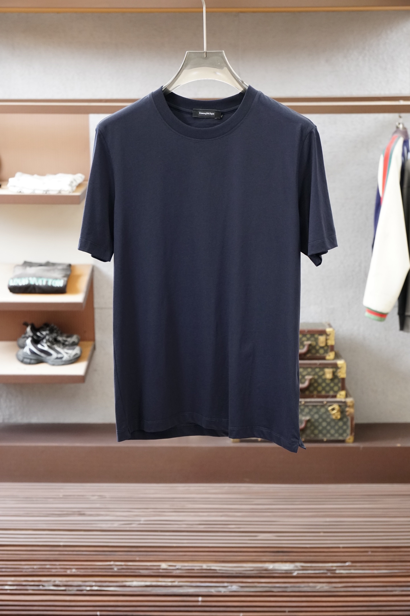 zegna 杰尼亚2026ss新款圆领短袖T恤，定制新疆长绒棉面料，后背logo标识 高弹面料、久穿不易