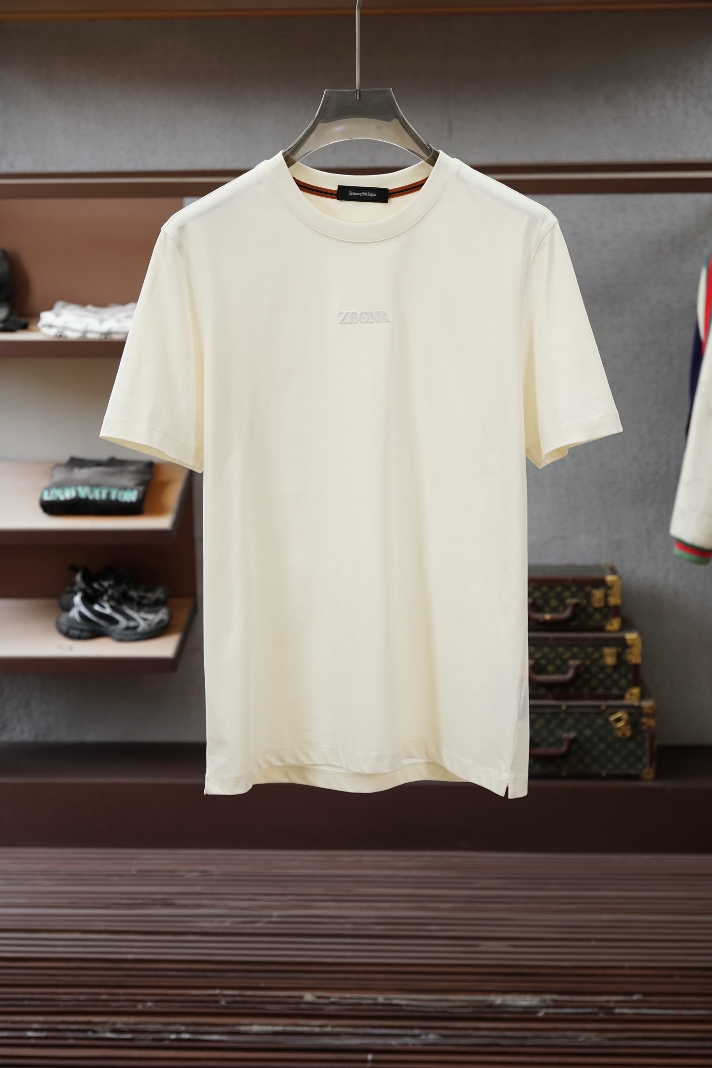 zegna 2026SS 压印logo标识净色短袖T恤。定制60支三股平纹精棉面料 极致柔软舒适 高端大