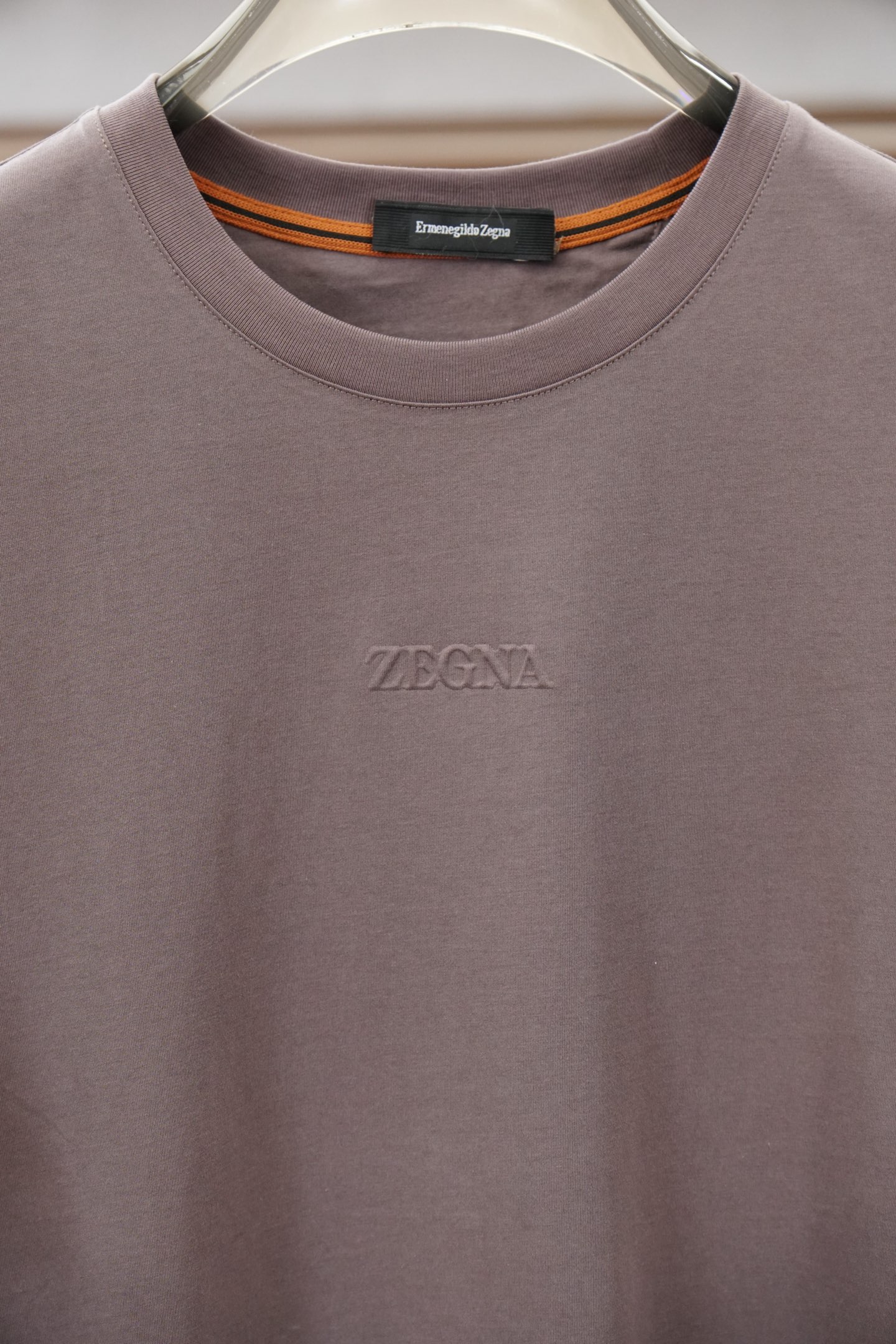 zegna 2026SS 压印logo标识净色短袖T恤。定制60支三股平纹精棉面料 极致柔软舒适 高端大