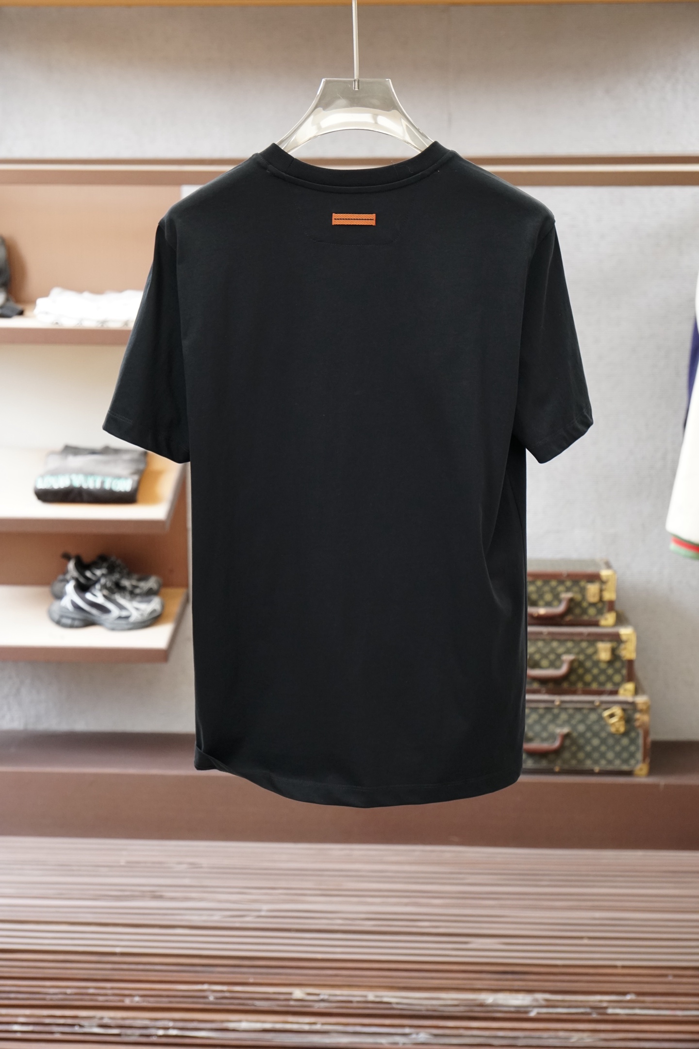 ，zegna 杰尼亚/2026SS 压印logo标识净色短袖T恤。定制60支三股平纹精棉面料 极致柔软舒