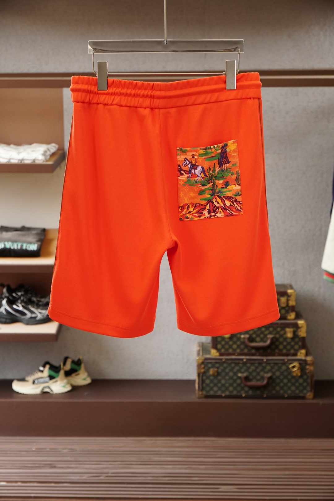 2026ss新品上线🔥🔥🔥爱马仕/Hermes-男士短裤 精选高支双面针织面料，经特殊工艺处理，实现亲肤