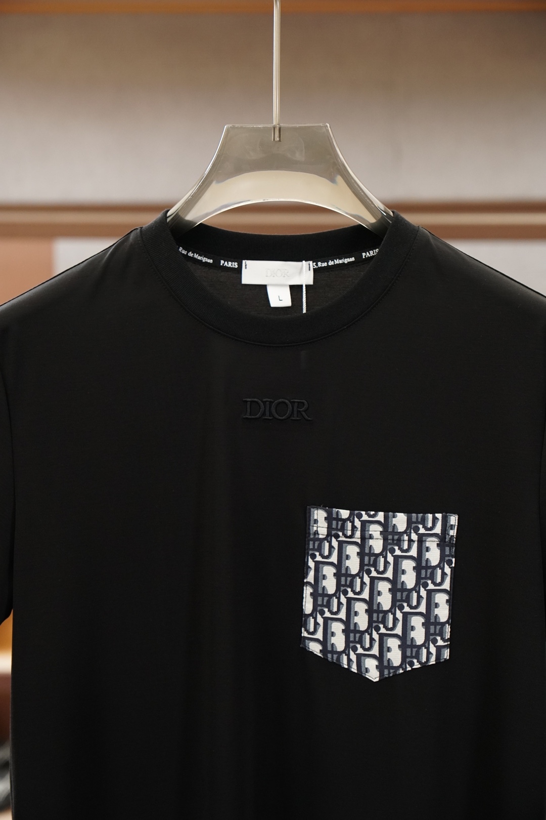 Dior迪奥-🔥时尚薄款休闲外套短裤套装 采用客供高密度纯棉材质面料，软糯亲肤，抗皱立挺有型，品牌字母l