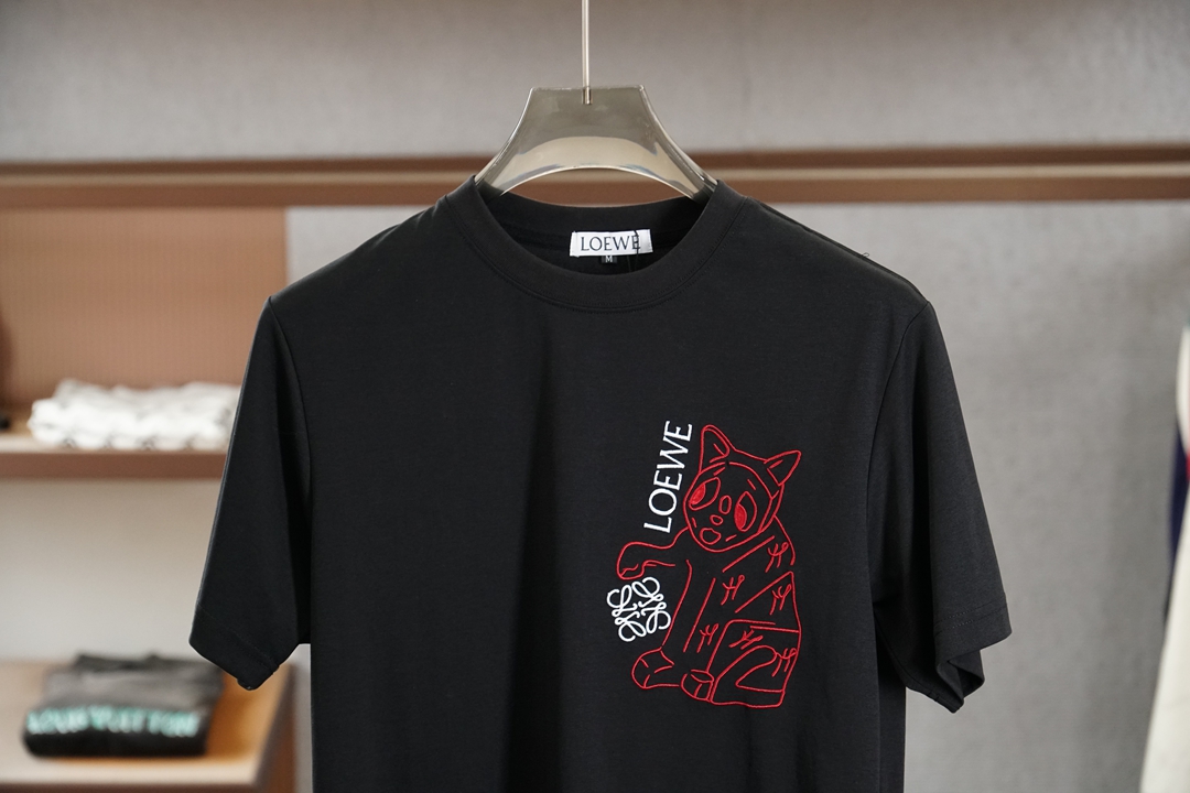 罗意威_Loewe/2026ss春夏新品/甄选高支双面双丝光棉面料，一面细腻亲肤，🤲🤠👏一面挺括有型，反