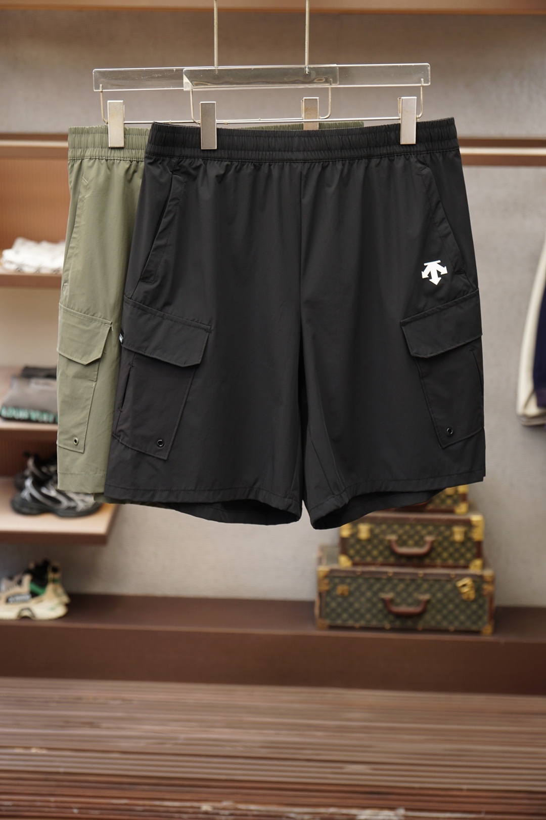 NO:845939,Descente, 2026 spring and summer new shorts, ultra-thin quick-drying fabric, slightly elastic, very comfortable, soft and breathable, large pockets on both sides modify the leg shape, can be stored, M-2XL,, shorts,19860909迪桑特,2026春夏新款短裤、超薄速干面料,微弹力,非常舒适柔软透气,两侧大口袋修饰腿型,可收纳,M-2XL,,shorts,,Men's clothing