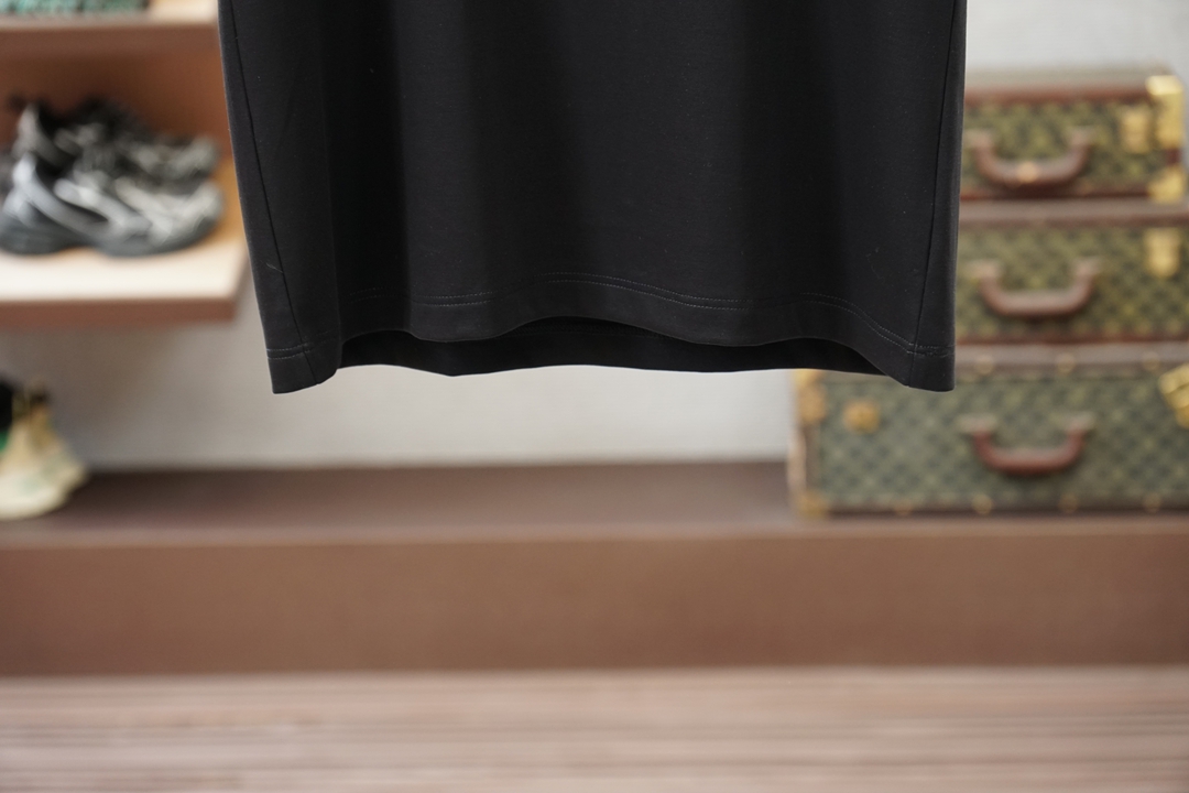 Loro Piana/2026ss新品上线Lor* Pian*   诺U翩然💕🌼💤甄选高支丝光双面面料，