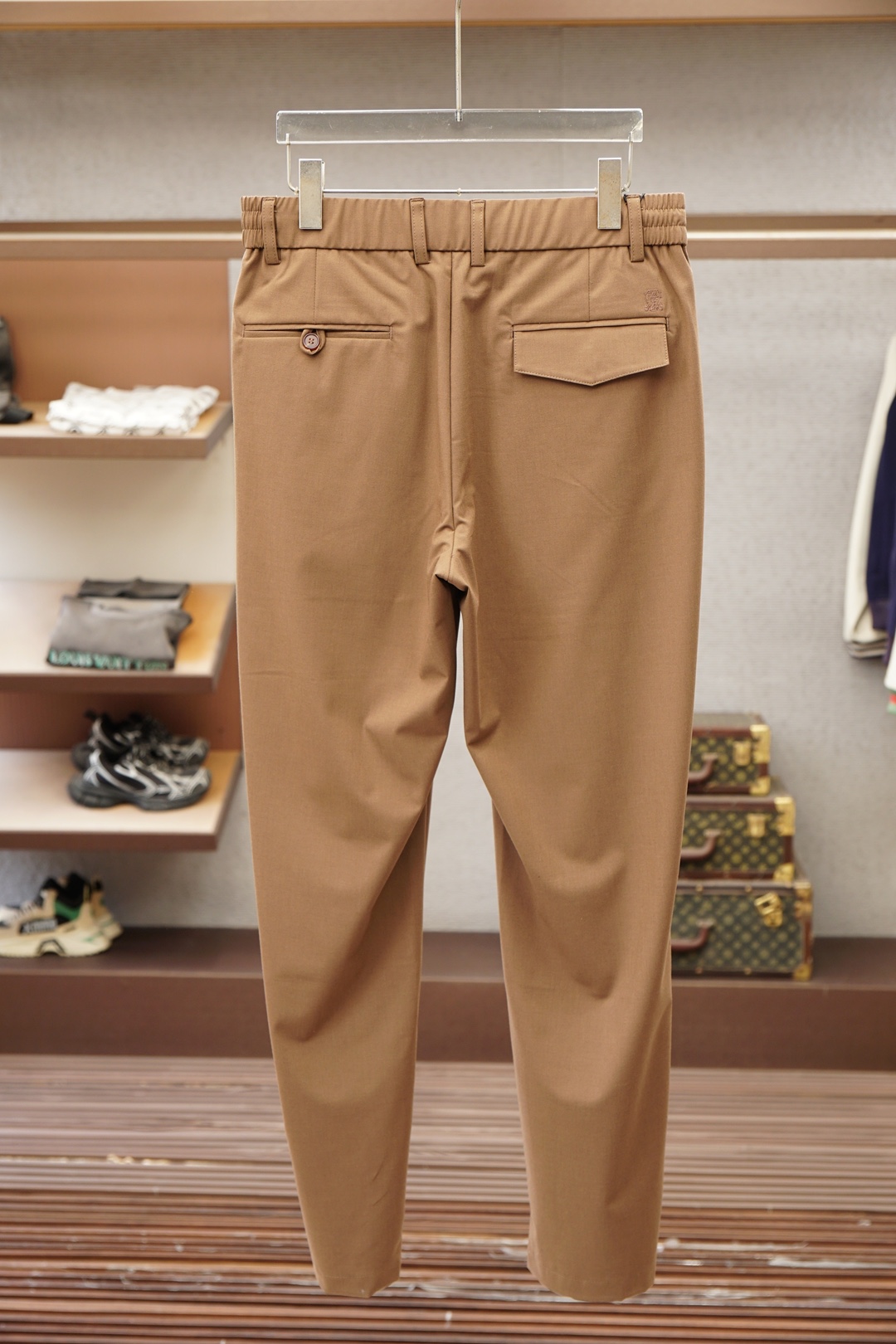 Loro Piana-2026春夏羊毛西裤，男士轻奢通勤的质感之选被Loro Piana这条羊毛西裤狠狠