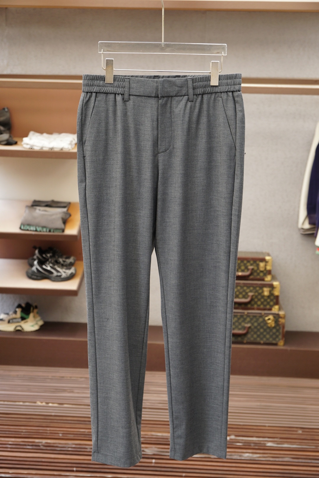 Loro Piana-2026春夏羊毛西裤，男士轻奢通勤的质感之选被Loro Piana这条羊毛西裤狠狠