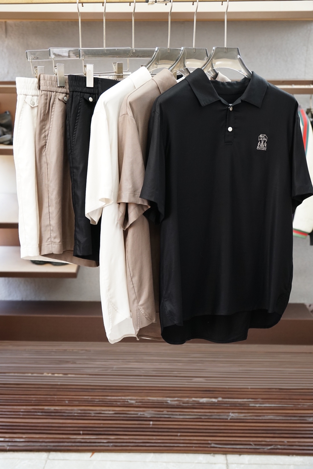 NO:857838,BC/ Fashionable jacquard casual jacket and shorts suit. Made of high-density ultra-super jacquard material provided by customers. It is soft and skin-friendly, anti-wrinkle and upright. It has a brand letter logo and a full sense of fashion. It is suitable for a variety of dressing styles. It is a jacket that is suitable for any age. LZ size M-XX XL,,,shorts,jackets & coats,19860909BC/ 时尚提花休闲外套短裤套装 采用客供高密度超超提花材质面料,软糯亲肤,抗皱立挺有型,品牌字母logo,满满的时尚感；适合多种穿搭风格；一款不挑年纪的外套LZ 码数M-XX XL,,,shorts,jackets & coats,,Men's clothing